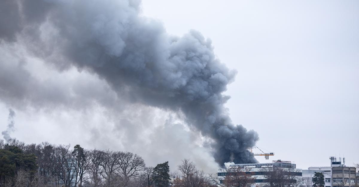 Live: Großbrand in Darmstadt – GSI-Gebäude einsturzgefährdet
