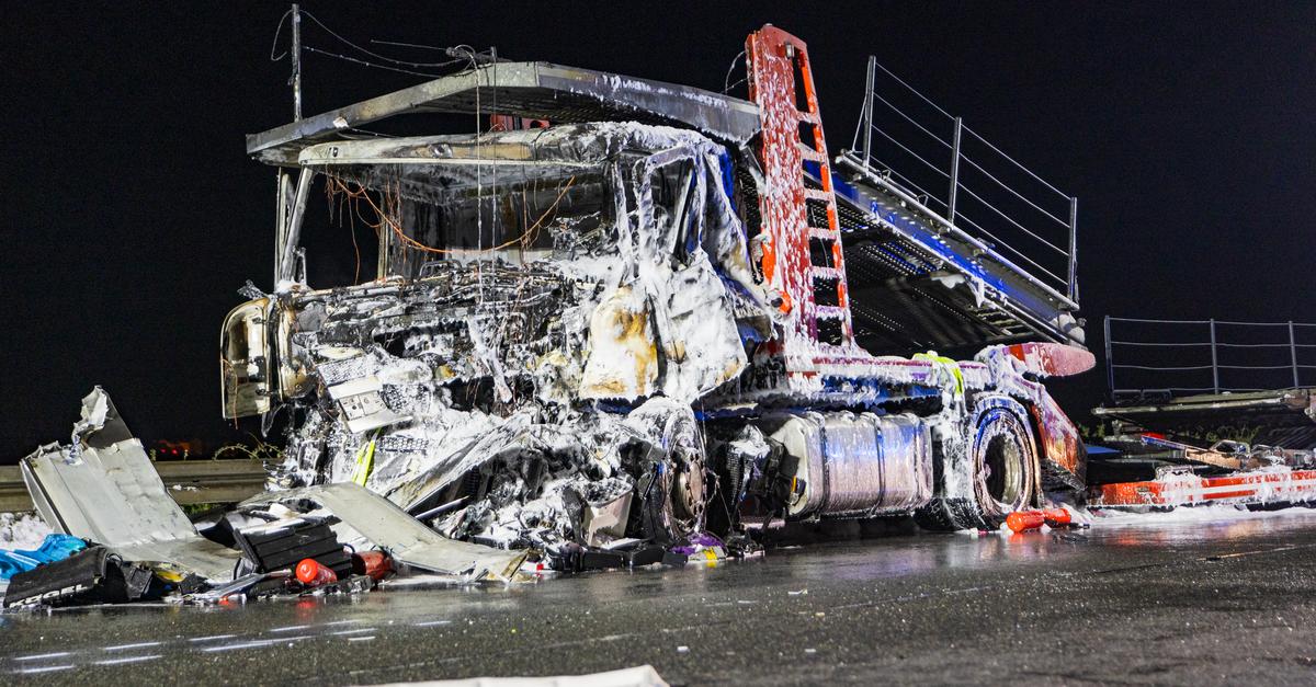 Unfall und Vollsperrung auf A67: LKW-Fahrer im brennenden Führerhaus ...