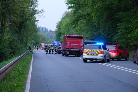 Unfall Auf B45 Im Odenwald: Mann Stirbt Zwischen Etzen-Gesäß Und ...