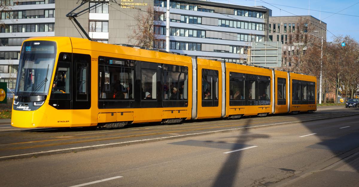 Mit Bus und Bahn zum Darmstädter Schlossgrabenfest