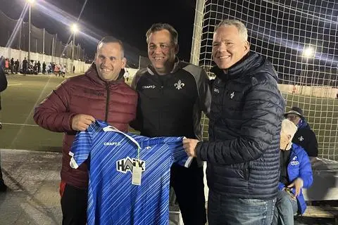 Tom Eilers Lilienfans und SV Darmstadt 98 helfen Flutopfern in Valencia