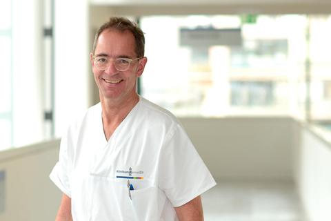 Hiller Moehlis ist Oberarzt in der Medizinischen Klinik I - Kardiologie und internistische Intensivmedizin am Klinikum Darmstadt.  Foto: Helmut Hahn 