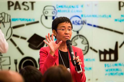 Maria Ressa drohen bis zu sechs Jahre Haft. Der PEN protestiert.  Foto: World Economic  Forum/Sikarin Thanachaiary 