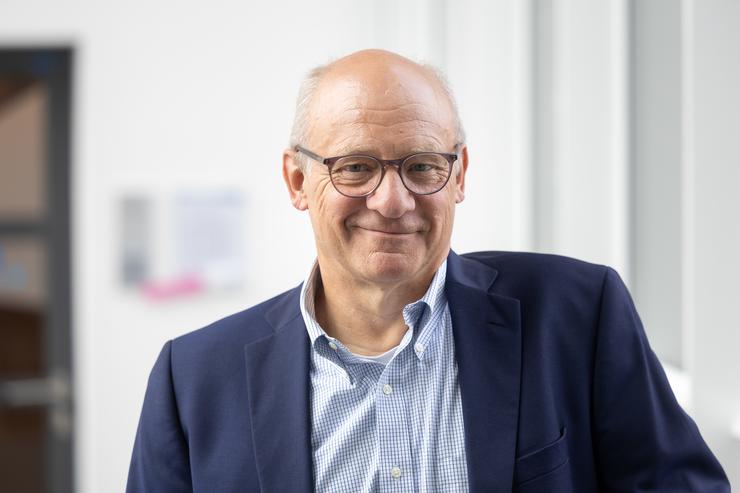 Darmstadt: So bekommen Merck-Mitarbeiter extra Geld für Hilfsprojekte
