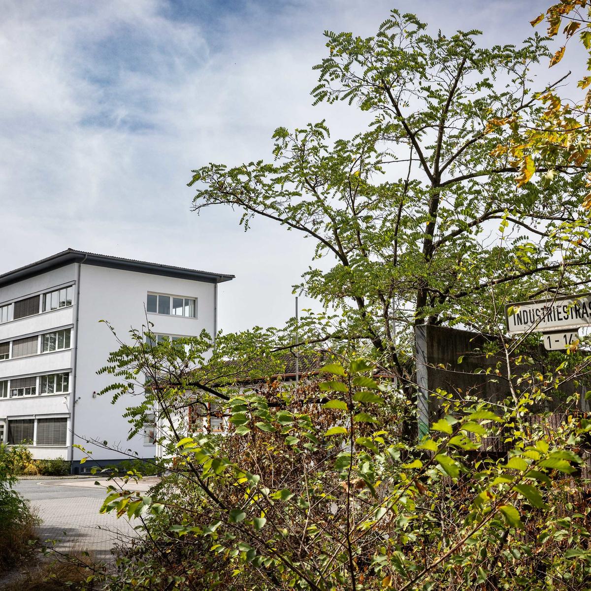 Kommt ein KI-Rechenzentrum neben Gefängnis und Geflüchtete?