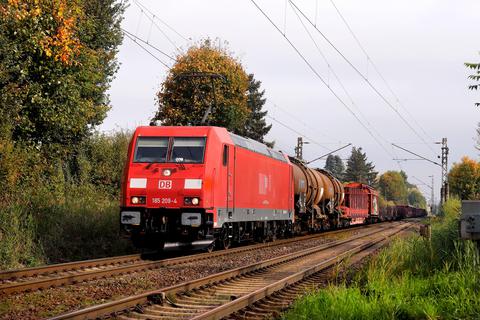 An der Bahnstrecke in Arheilgen soll es künftig eine Lärmschutzwand geben. Foto: Andreas Kelm 