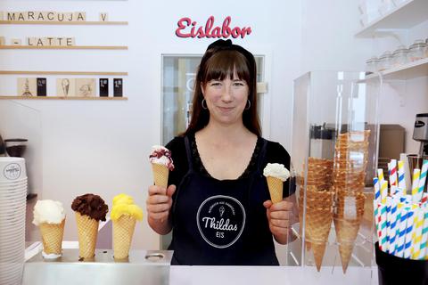 Hannah Kling, Inhaberin von „Thildas Eis“, hat trotz mäßigen Wetters in diesem Sommer neue Kunden gewonnen. Foto: Andreas Kelm