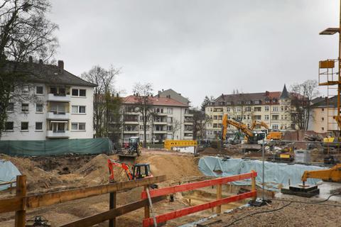 Eine Großbaustelle ist derzeit das Gemeindezentrum der Süd-Ost-Gemeinde zwischen der Heinrichstraße und dem Herdweg. Foto: Guido Schiek