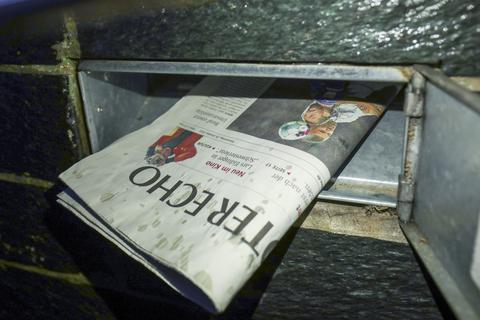 Frühmorgens finden unsere Abonnenten die Zeitung in ihrem Briefkasten. Foto: Guido Schiek