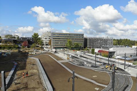 Ab Ostern soll die Lichtwiesenbahn über die neu verlegten Schienen am TU-Campus rollen. Archivfoto: Guido Schiek