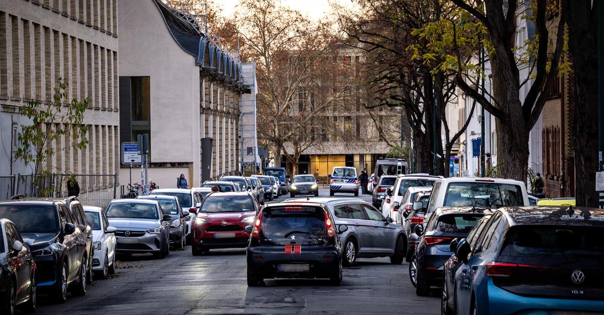 Darmstadt issues over 1,000 parking violations on Magdalenenstraße