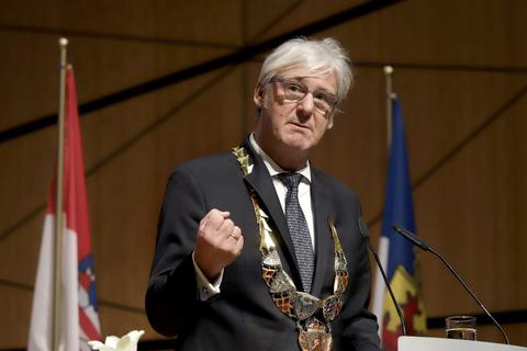 Darmstadts Oberbürgermeister Jochen Partsch während seiner Rede auf dem Neujahrsempfang der Wissenschaftsstadt. Foto: Andreas Kelm 