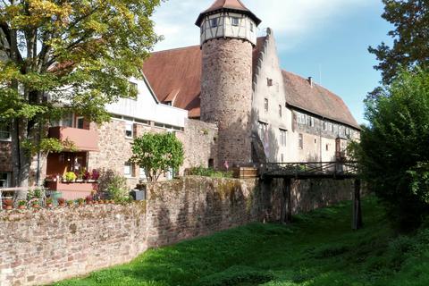 Beim Burggraben an der Altstadtmauer in Michelstadt hat sich die Tat ereignet.  Foto: Manfred Giebenhain