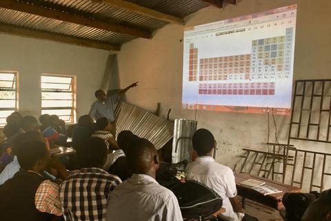 Lernen mit digitalen Unterrichtsmaterialien: In Malawi ist das bereits an einigen Schulen mithilfe des Vereins „Next Generation Africa“ möglich. Foto: Next Generation Africa