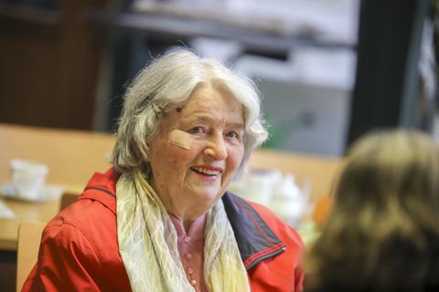 Frieda Schuchmann kommt regelmäßig zum Mittagstisch in den Quartierladen. Foto: Torsten Boor