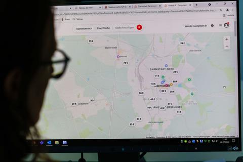 Einblick gewährt das Internet in die AirBnB-Möglichkeiten in Darmstadt.  Foto: Guido Schiek