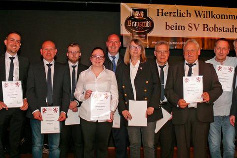 Zahlreiche verdiente Mitglieder des SV "Vorwärts" Bobstadt wurden am Freitag beim Akademischen Abend für ihre ehrenamtliche Mitarbeit ausgezeichnet. Manfred Ofer