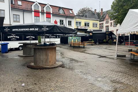 Tote Hose in Fürth: Viel Regen, kaum Besucher, kein Bierausschank. Foto: Meike Paul