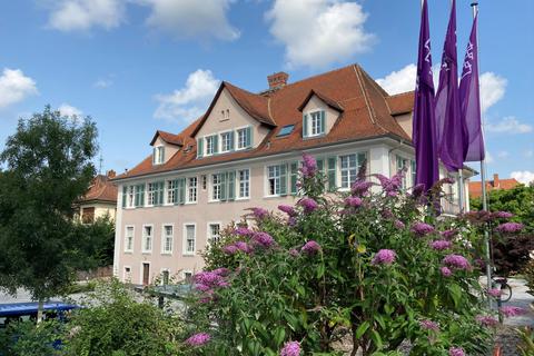 Das Haus der Kirche an der Heppenheimer Ludwigstraße ist die Zentrale des evangelischen Dekanats Bergstraße.
