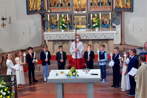 In der Wallfahrtskirche Sankt Michael empfingen drei Mädchen und sieben Jungen die Heilige Kommunion.  Foto: Dagmar Jährling 