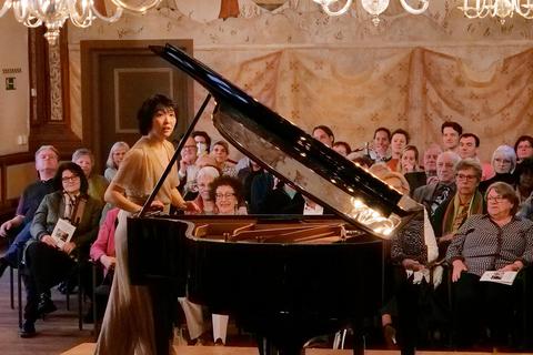 Claire Huangci spielt im Kurfürstensaal einige der populärsten pianistischen Repertoirehits. Lutz Igiel