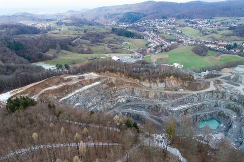 Röhrig Granit möchte seinen Steinbruch um 6,2 Hektar vergrößern. Dadurch müsste jedoch viel Wald gefällt werden. Archivfoto: Thorsten Gutschalk
