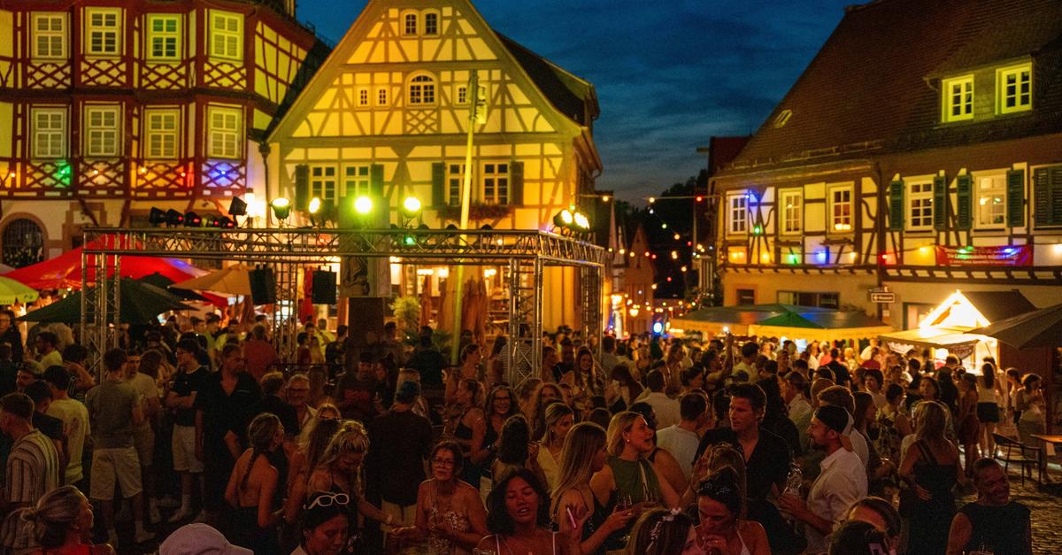 Heppenheims Altstadt wird wieder zur Genussmeile: Weinmarkt hat begonnen