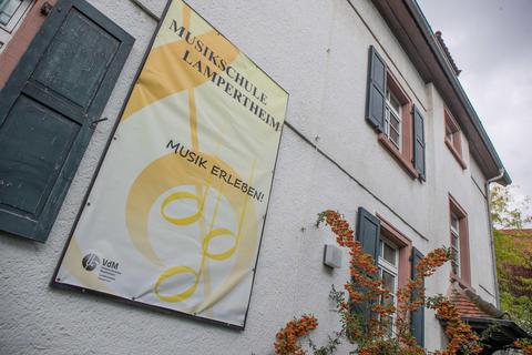 Die Musikschule könnte im Schulzentrum West Räume bekommen. Noch ist ihre Heimat in der Wilhelmstraße. Foto: Thorsten Gutschalk