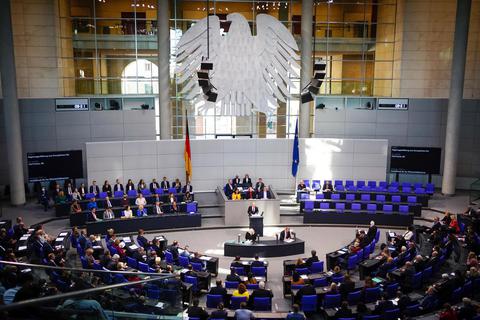 Schüler des Lampertheimer Lessing-Gymnasiums haben den Bundestag besucht. © 