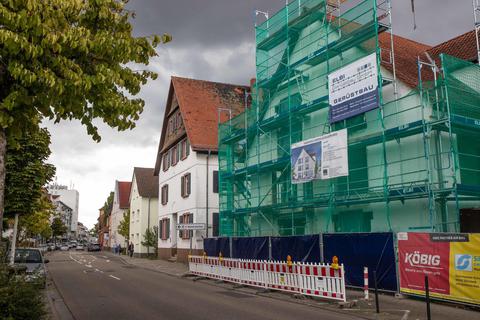 Im Sommer 2023 sollen die neuen Büroräume der Baugenossenschaft in der Wilhelmstraße bezugsfertig sein. Foto: Thorsten Gutschalk