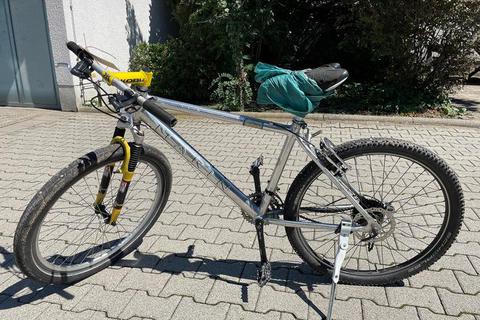 Wem dieses Mountainbike gehört, möchte die Polizei in Lampertheim wissen. Foto: Polizeistation Lampertheim