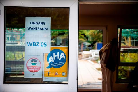 Die Menschen im Kreis Bergstraße haben gewählt - unter anderem im Wahllokal in der Heppenheimer Nibelungenschule. Foto: Sascha Lotz 
