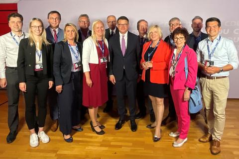 Die Delegation des CDU-Kreisverbands Bergstraße mit dem neu gewählten Landesvorsitzenden Boris Rhein. Foto: CDU
