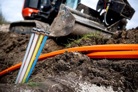 Im Kreis Bergstraße wird das Glasfasernetz ausgebaut. Es gibt mehrere Anbieter, die nach unterschiedlichen Modellen investieren. Für die Kunden ist es oft schwer, dabei den Überblick zu behalten. Nicht immer ist klar, welches Unternehmen sich hinter dem Angebot verbirgt.