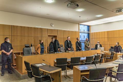 Die 12. Strafkammer des Landgerichts Darmstadt mit dem Vorsitzenden Richter Christoph Trapp. Foto: Marc Wickel