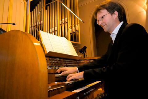 Seit 20 Jahren als Regionalkantor an der Bergstraße: Gregor Knop feiert bei den Bachtagen sein Jubiläum mit einem Konzert in St. Georg. Archivfoto: Thomas Zehlinger 