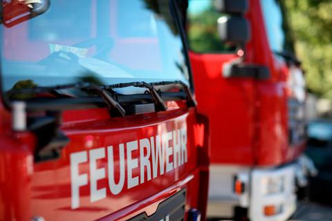 Die Bergsträßer Feuerwehren waren am heißen Wochenende gut beschäftigt. Symbolfoto: stock.adobe  