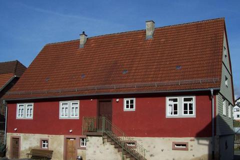 Zum Abschluss der Ferienspiele ging es ins Rote Haus in Zotzenbach. In dem fast 250 Jahre alten Bauernhof wurde zuerst das gemeinsame Mittagessen vorbereitet. Archivfoto: Heimatveren