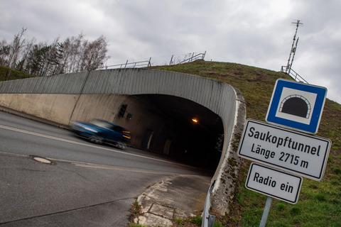Eine Tunnellösung für die B 38a wünscht sich die Rimbacher FDP. Das Bild zeigt den Saukopftunnel zwischen dem Birkenauer Tal und Weinheim. Archivfoto: Sascha Lotz