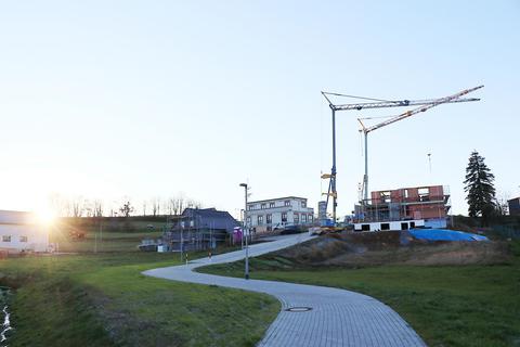 Am „Krehberg“ im Rimbacher Ortsteil Zotzenbach wird kräftig gebaut. Archivfoto: Katja Gesche