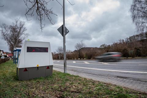 Im Weschnitztal überwacht die Ordnungsbehörde den Verkehr auch mit mobilen Blitzern. Archivfoto: Sascha Lotz