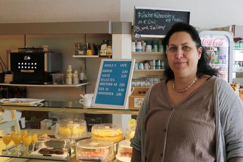 Nicole Meitzner in ihrem Mörlenbacher Café. Im November wird sie nach Wald-Michelbach in das Café in der Gass umziehen. Foto: Katja Gesche