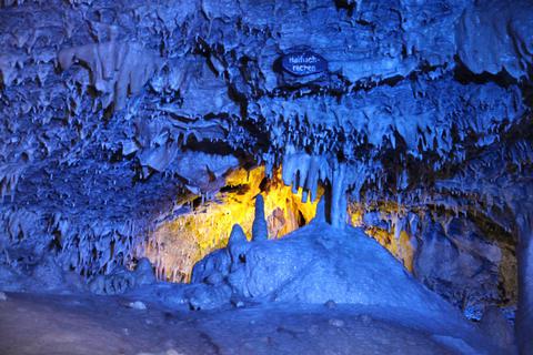 Für Kinder ab sechs Jahren ist ein Besuch in der Tropfsteinhöhle in Eberstadt geplant. Archivfoto: Kerstin Petry