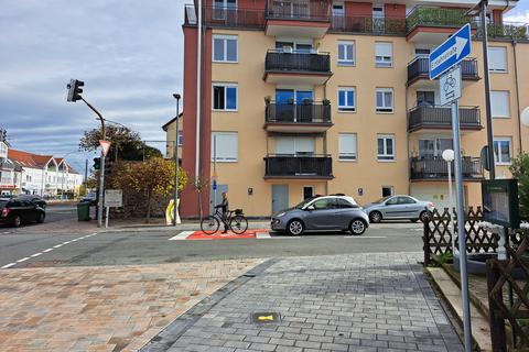 Die neue Einbahnstraßenregelung an der Wilhelm-Leuschner-Straße in Griesheim stößt bei Anwohnern auf Kritik.