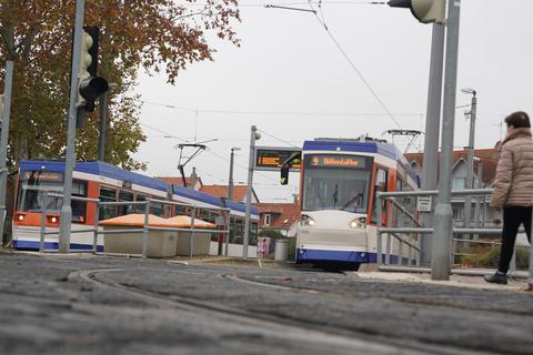 Eine Verlängerung der Straßenbahn von Griesheim nach Goddelau findet in Griesheim nicht nur Zustimmung. Hier die Wendeschleife am Platz Bar-le Duc.