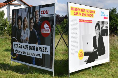So sollte es eigentlich sein: Bundestagswahlkampf in Groß-Zimmern kontaktlos auf Plakaten. Nun ist aber alles anders. Foto: Klaus Holdefehr
