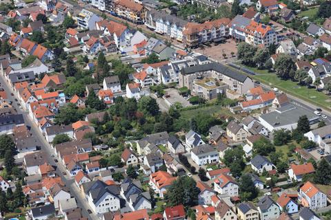 Griesheim – hier die Innenstadt – ist Mittelzentrum und will es bleiben. Gegen anderweitige Pläne des Landes läuft der Bürgermeister nun Sturm. Foto: Stadt Griesheim