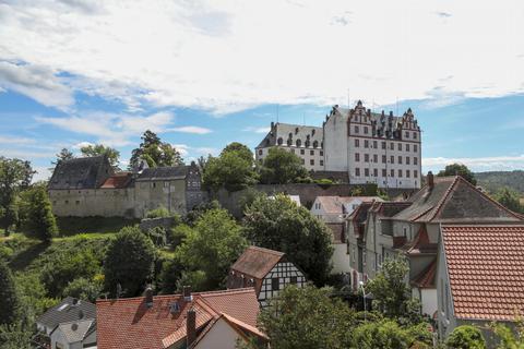 Im 450-Seelen-Dorf Lichtenberg in Fischbachtal wollte sich eine sektenähnliche Gemeinschaft ansiedeln. Dagegen regte sich Widerstand. 