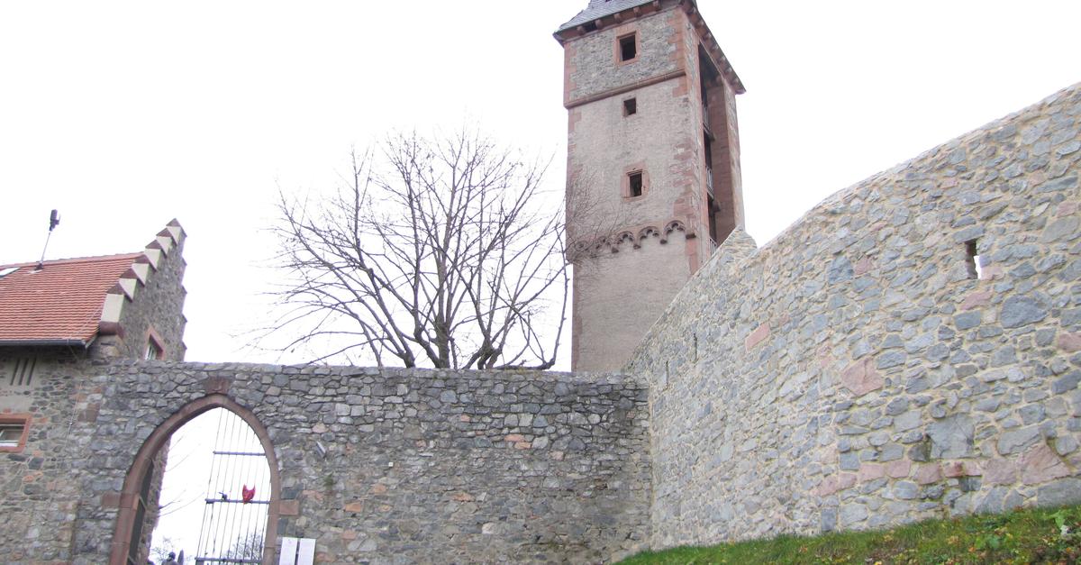 Burg Frankenstein in Mühltal: Sanierungsarbeiten an Mauern schon sichtbar