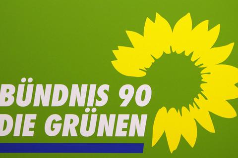 Die Grünen in Ober-Ramstadt planen „Happy Hours“ um die Bürger zu politischen Themen zu informieren. Archivfoto: Daniel Karmann/dpa